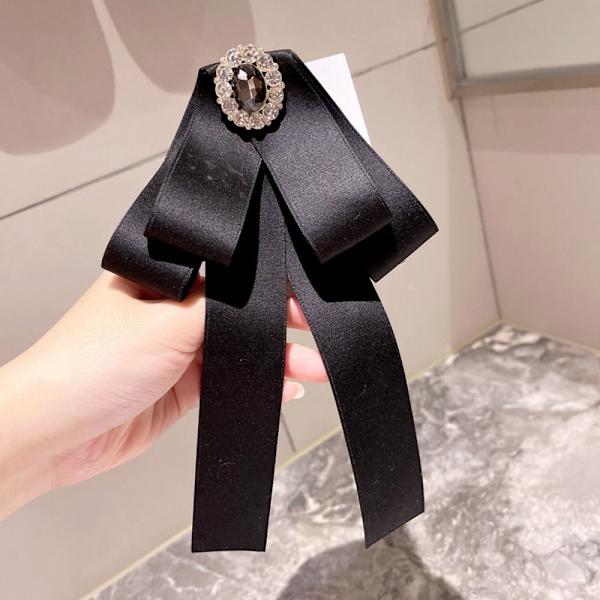 Rusetti rintakoru MUSTA - spot-ale Black