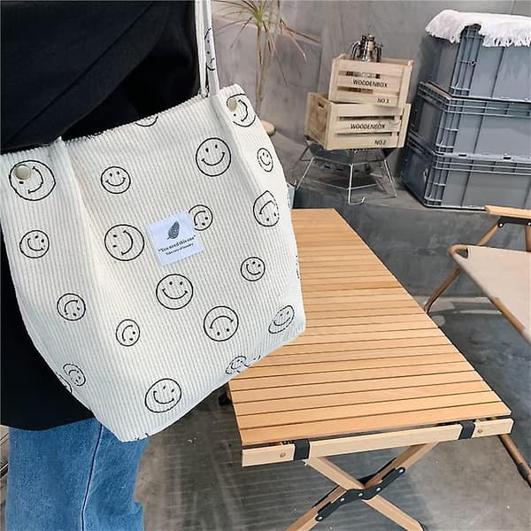 Manchester tygväska Estetiska tygväskor för skolan Söta tygväskor - on stock