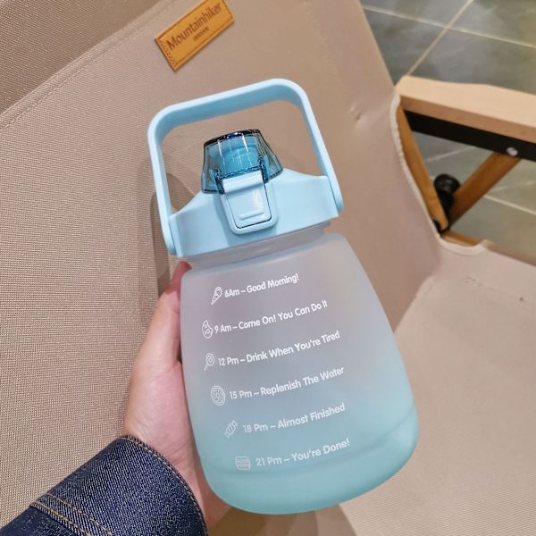 vesipullo iso urheilu oljilla juomapullo 1.1L - varastossa grön