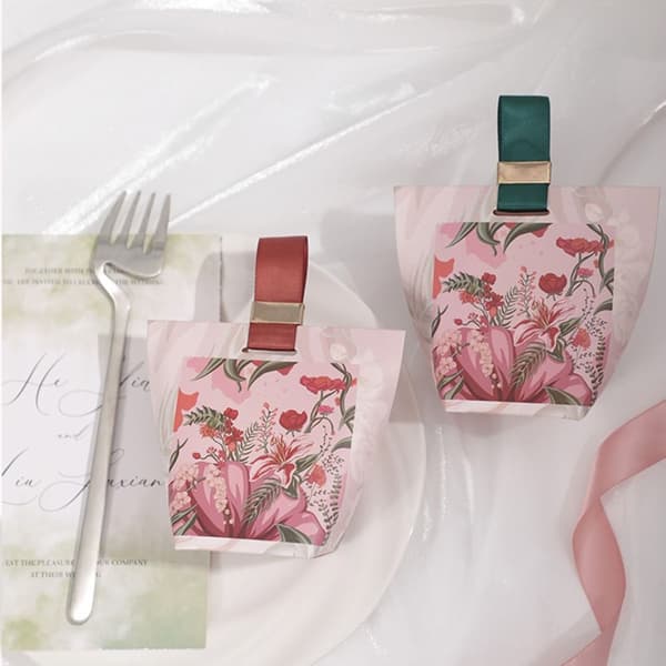 10 kpl Candy box Candy bag RED - varastossa Red L