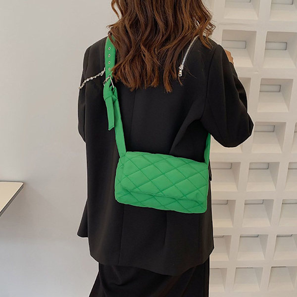 Axelväskor Puffy Handväskor GRÖN - high quality green