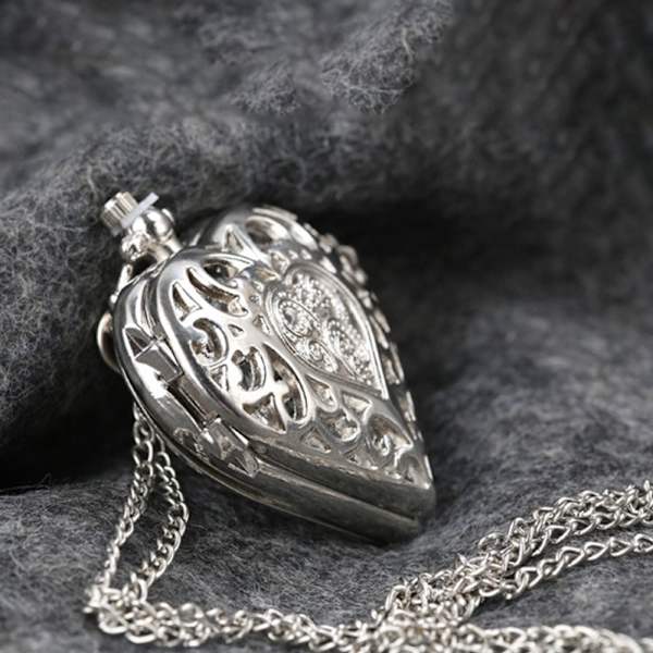 Heart Pocket Fob Kellot - varastossa 2