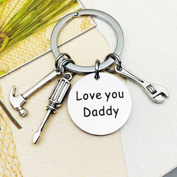 Hopeinen avaimenperä ruuvimeisselin jakoavaimella - Love You Daddy (lahjapakkauksella) - varastossa