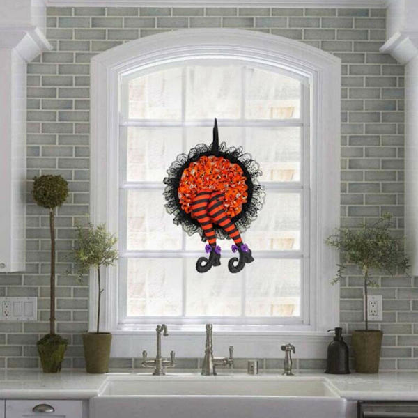 Kreativ Halloween Häxa Ben Design Krans Rustik Enkel Inredning - on stock purple