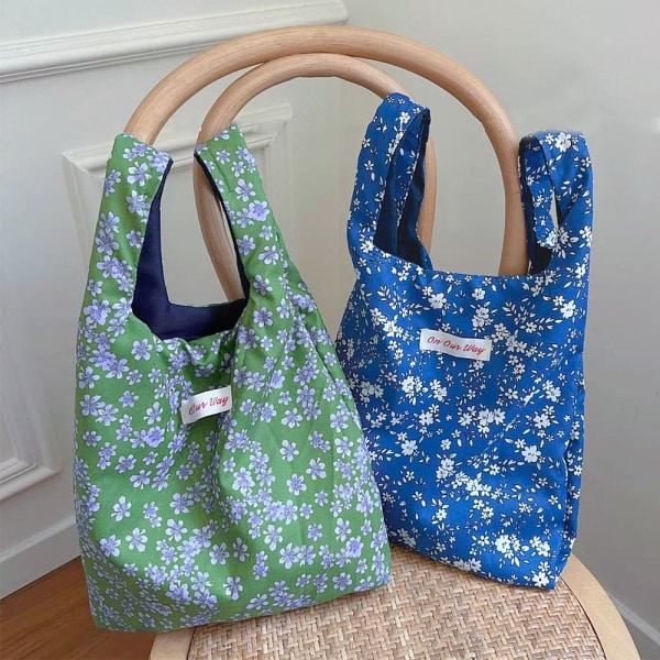 Handväskor BLÅ - on stock blue