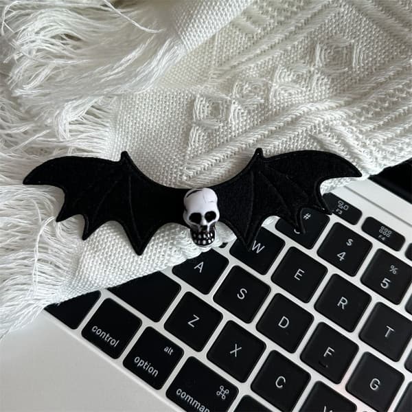 4 kpl Halloween Skull Bat -hiusneulaklipsit - spot-ale 5