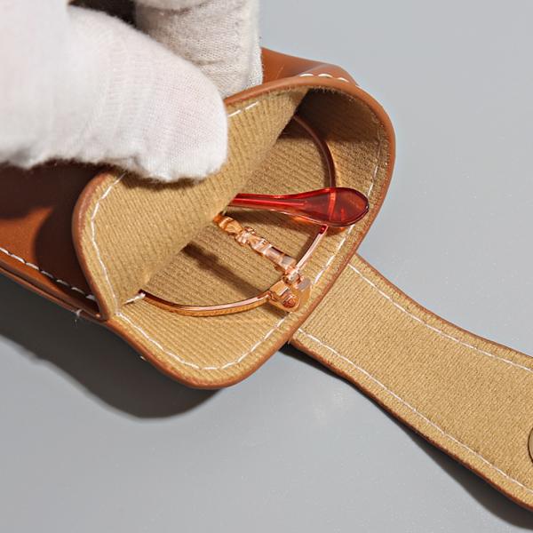 Case Solglasögonväska BRUN - spot sales