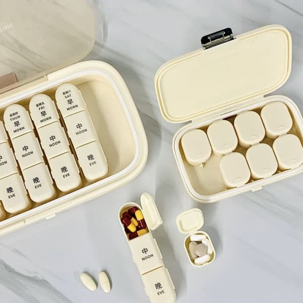 Pill Box Pill Case PINK - stock Pink S