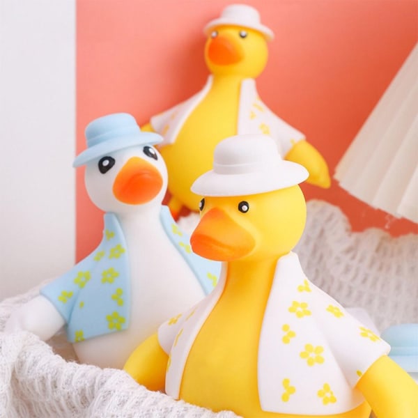 Decompress Dress Up Duck Squeezing Toy KELTAINEN - varastossa yellow M