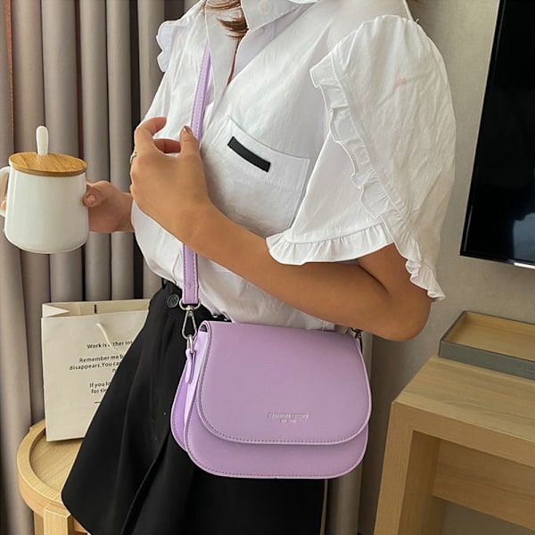 Trendig sadelaxelväska kvinnor PU-läder Crossbody-väska - on stock blue