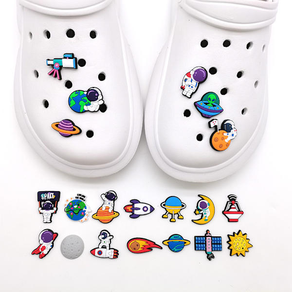 20st astronaut Slipper Charm Sko Dekoration Charm för present - stock 20PCS