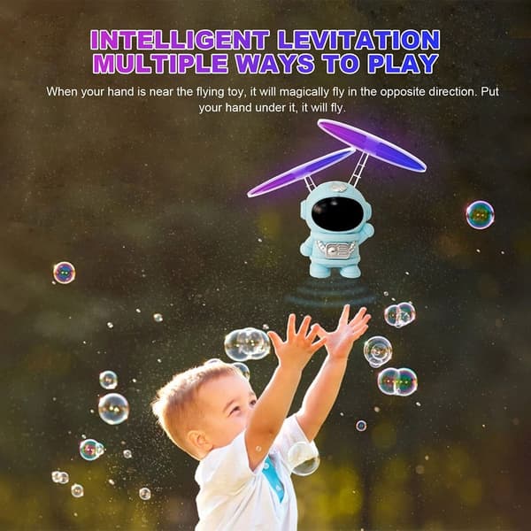 Flying Robot Astronaut Toy Hand-Controlled Drone - varastossa 01