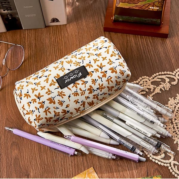 Case Pennfodral VIT BLOMMA - on stock White Flower