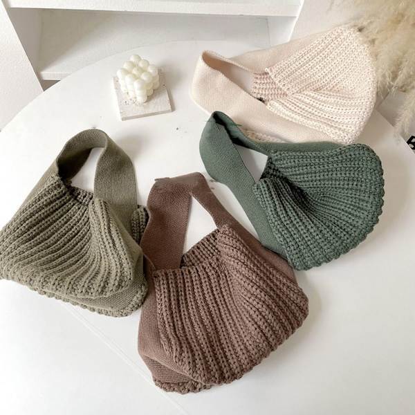 Neulottu käsilaukku Knot rannelaukku BROWN - varastossa brown
