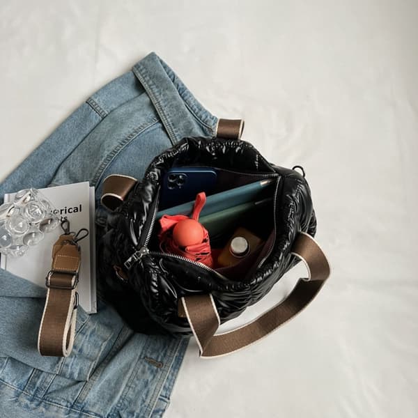 Hobos Shopper Bag Puffy Handbag BLUE - varastossa blue