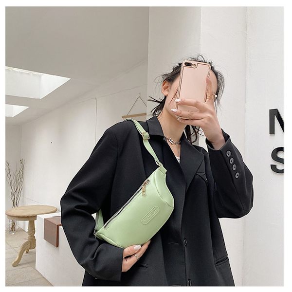 Midjebältesväska Fanny Pack RÖD - on stock Red