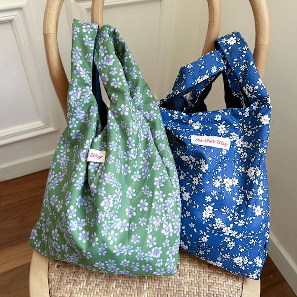 Handväskor BLÅ - on stock blue