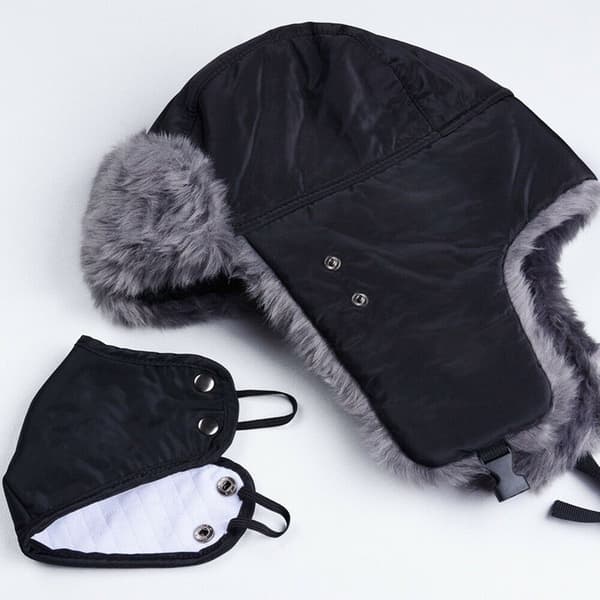 Bomber Hats Thick Warm Cap MUSTA - varastossa