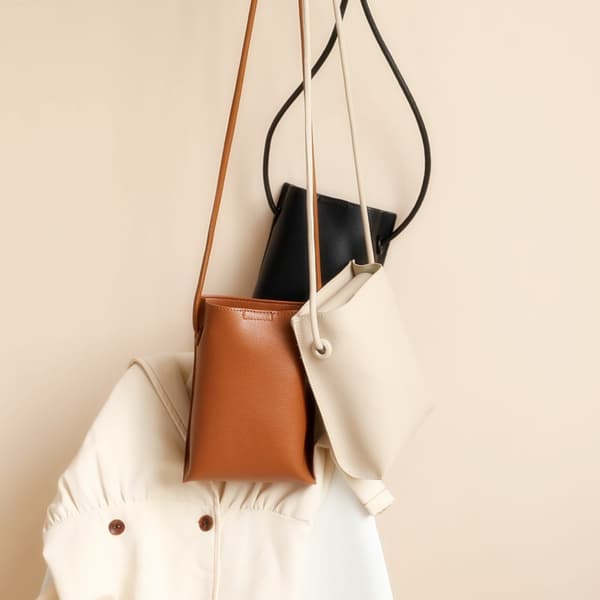 Läderhandväskor Crossbody-väskor BLÅ - spot sales blue