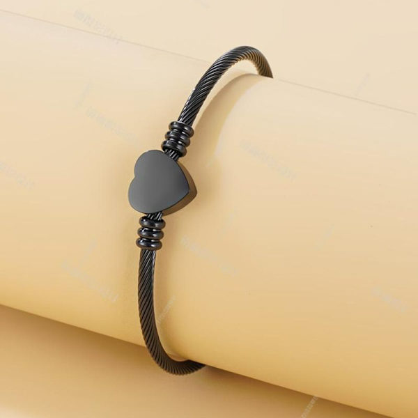 Love Heart Charm Rannekoru Steel Rope Rannekoru MUSTA - spot-ale Black