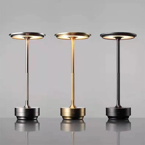 Trådløs bordlampe Dimbar vanntett metall USB oppladbare bordlamper gold