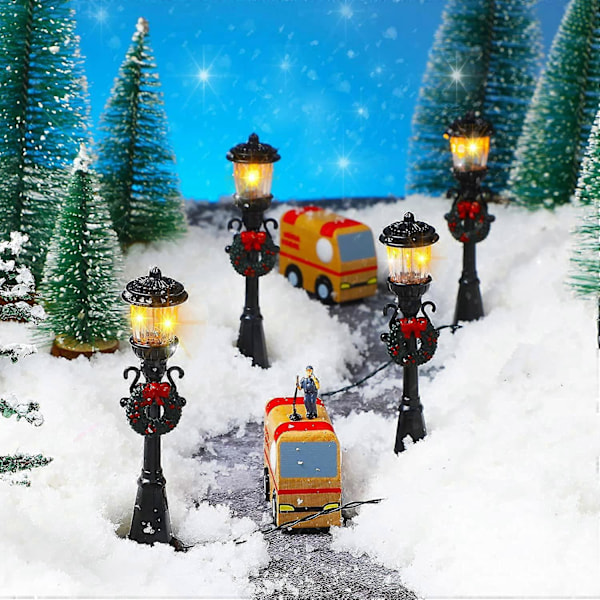 4 stk. Mini Julelyktstolpe Toglampe Miniatyr Gatelampe Dekorative Lys for DIY Landsbygang