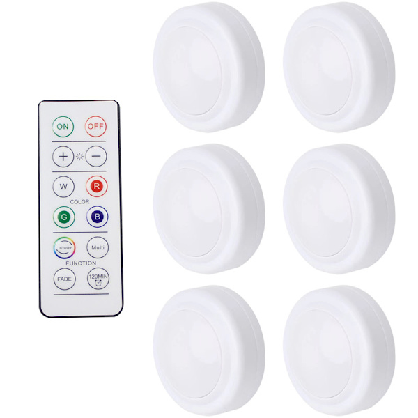 1 LED-valaisin ja 1 kaukosäädin