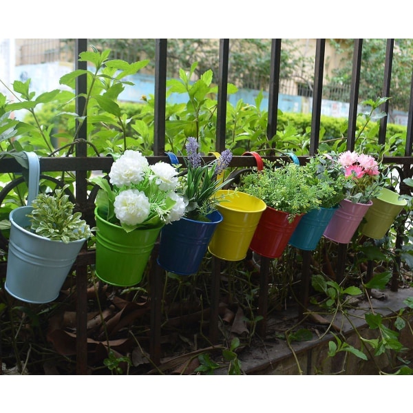 Jern / metall hengende blomsterpotte for 8 potter Balkong hage vegghengende metall bøtteholder gave avtagbar stil