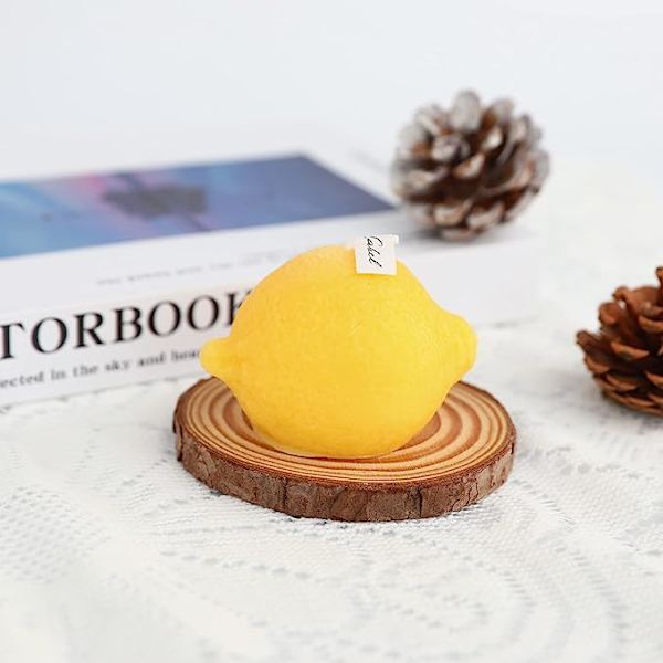 Sitruunan muotoinen tuoksukynttilä, Aroma soijavaha koristekynttilä pöytävalokuvaan lying lemon yellow