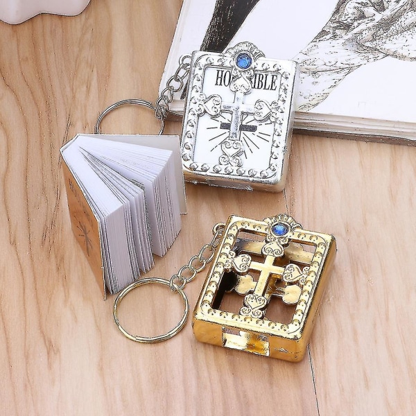 Mini English Holy Bible Keychain Religiös Christian Jesus Cross Keyrings Gift Silver