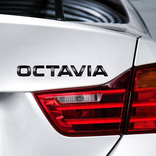 Metall 3D-bokstäver Emblem Logo Bil Bakre Bagagelucka Emblem Dekal För Skoda Octavia Superb Kamiq Karoq Kodiaq Fabia Yeti Rapid 4x4 Vrs
