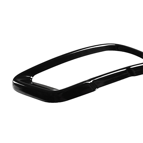Auton takapään kurkun koristekehys Takavaimennin Pakoputken lähtökansi X5 G05 X6 G06 X7 G07 2