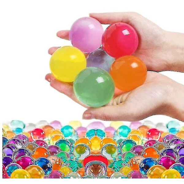 Stora hydrogelpärlor formade stora 3-4 cm kristalljordvattenpärlor