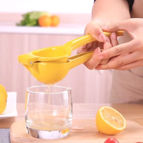 Citronpresser i Rustfrit Stål, Gul Citronpresser Uddrager Saft Ind