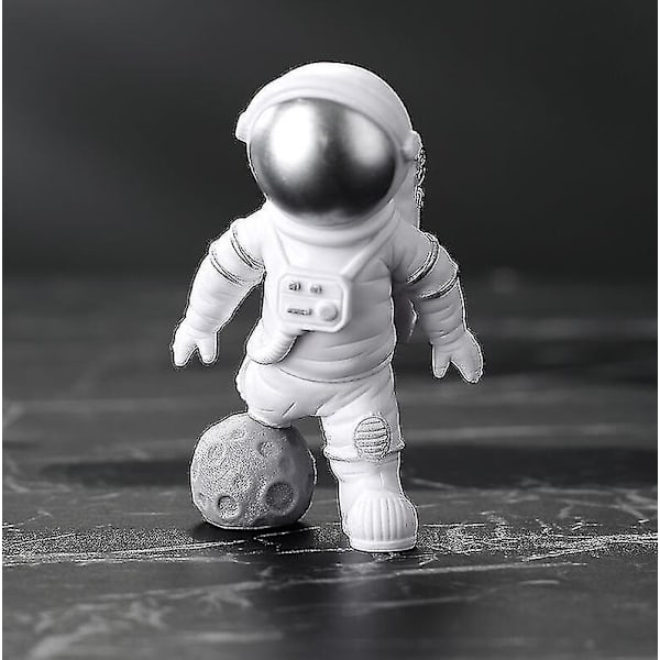 4 kpl Astronautti-figuuria, Ulkoavaruuskakun koristeet Mini