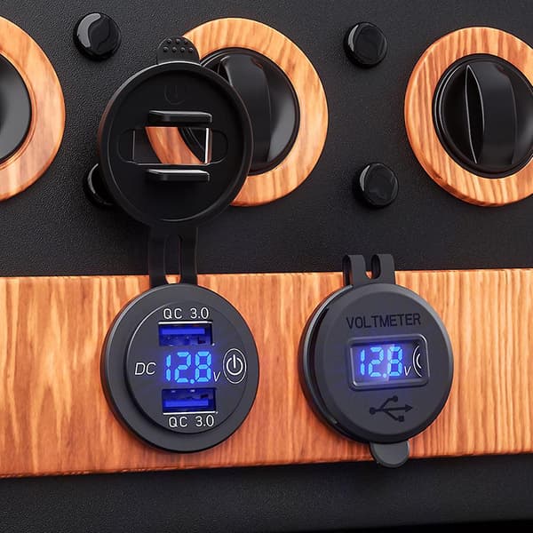 12v 24v Dobbel Qc3.0 Usb Billader Socket Med Berøringssvitsj Og Led Voltmeter
