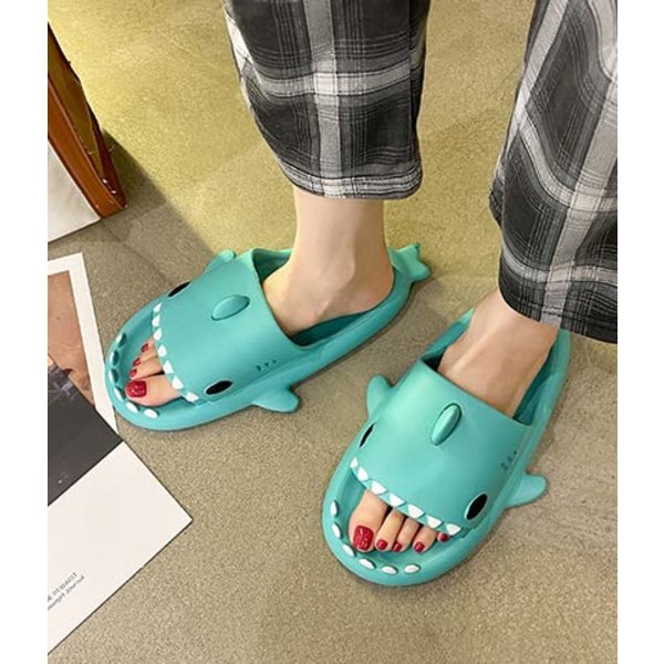 Unisex Shark Slides Sklisikker nyhet Sandaler med åpen tå Fasjonable søte strandtøfler innendørs og utendørs（5.5-6.5）