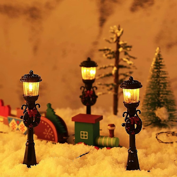 4 stk. Mini Julelyktstolpe Toglampe Miniatyr Gatelampe Dekorative Lys for DIY Landsbygang