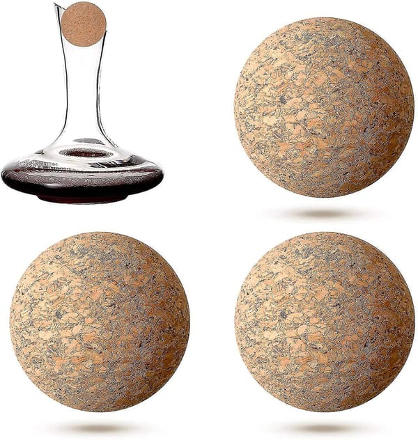 3 kpl pullon korkkipalloa (2,4 tuumaa/ 6,1 cm)