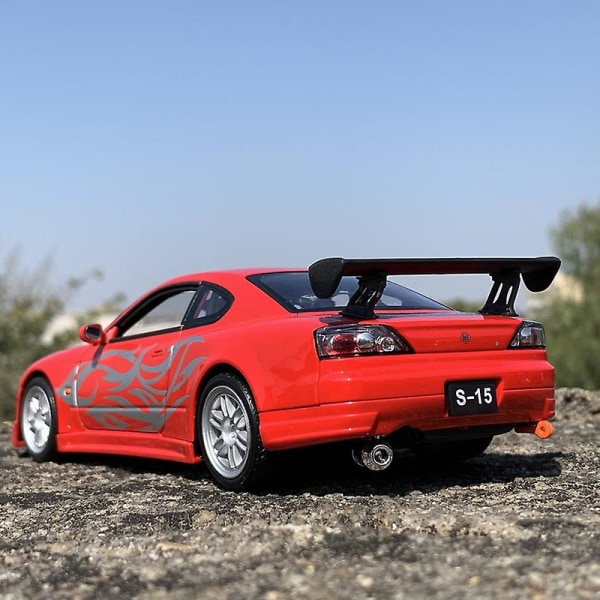 1/24 Nissan Silvia S15 Refit Wide Body Bilmodel Diecasts Metal Legetøj Performance Sports Car Model Simuleringskollektion Børnegave