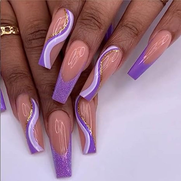 Tekoälyä käyttävät erittäin pitkät glitter-kynnet, violetit ylelliset tekokynnet akryylilla Jelly type 3