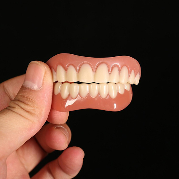 Øvre/nedre falske tannbelegg Perfekt Snap On Smile Veneers Komfort Falske tenner Instant Smile Tenner