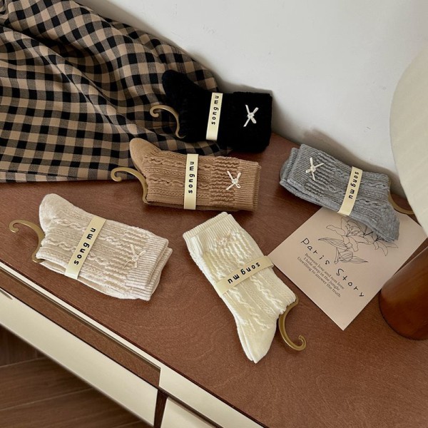 5 par mångsidiga retro-stil bomullssockor, rutiga mid-calf strumpor, höst och vinter tecknade strumpor