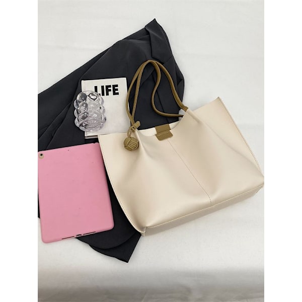 Pendlarväska dam mode mångsidig axelväska enkel stor handväska (off-white med khaki)
