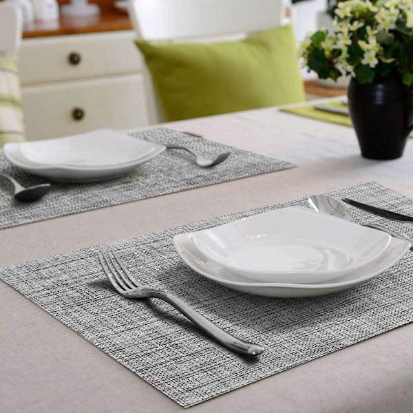 Placemat Set av 8 (gråvit), tvärvävda vinylvävda bordsmattor, halkfria isolerade tvättbara bordsduksset