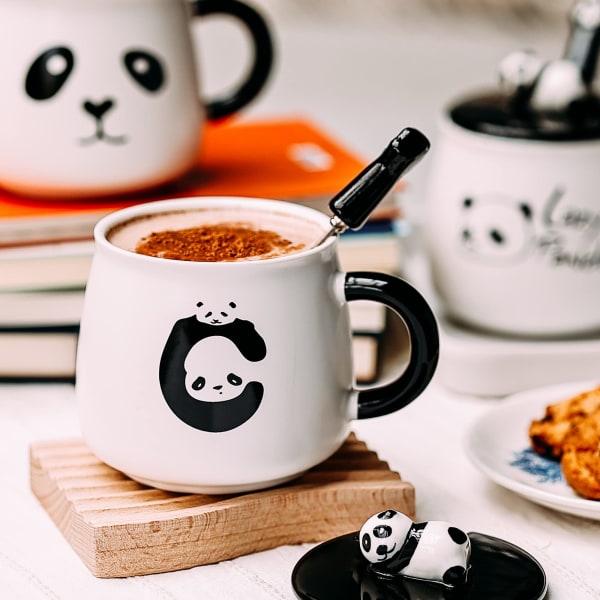 Sød Panda Kaffe Krus med 3D Panda Låg og Ske, Gave til Panda Elskere (Panda C Bit)
