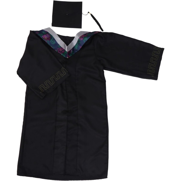 Graduation kjole, sort kasket, sort frynser, sort jakkesæt Abaya College G