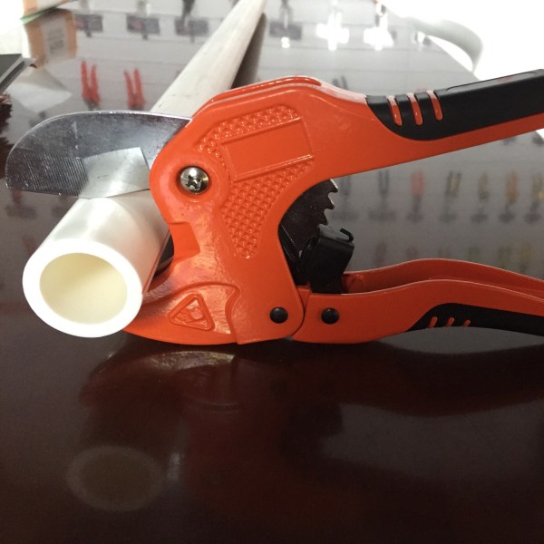 Heavy Duty Ratcheting Pipe Cutting for Cutting 42mm OD PVC PPR Pla