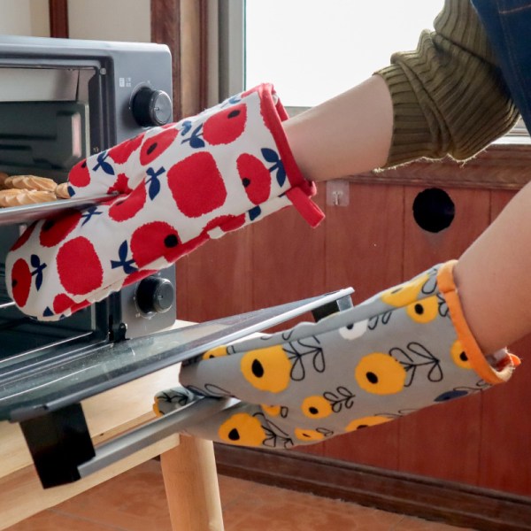 Punainen omena - lämmönkestävät uunin hanskat, lämmönkestävät, liukumattomat uunin hanskat, mikroaaltouunin hanskat, käsisuoja, pizza, grilli