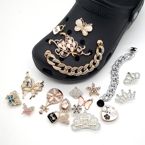 20 stk. 3D-clogs-sandaler-pynt (krystal-smykker), sko-charms, søde sko-pynt til clogs-sko-sandal-armbånd DIY